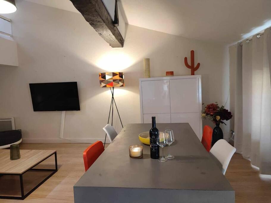 Appartement Charme De Victor Conciergeriedamecarcas à Carcassonne Extérieur photo